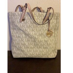 Michael Kors tote